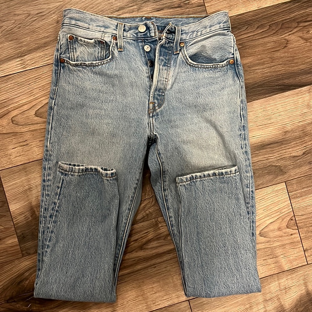 Levi’s 501 skinny button fly